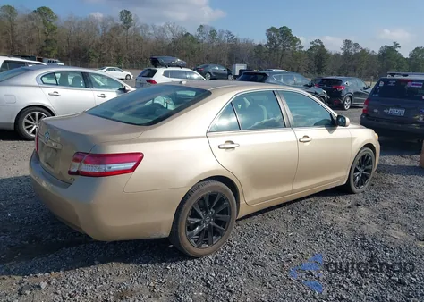 2011 Toyota Camry Le z USA, uszkodzony, nr VIN 4T1BF3EK0BU735118